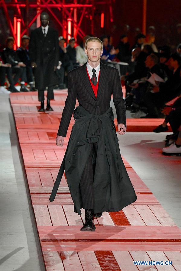 FRANCE-PARIS-MEN'S FASHION WEEK-ALEXANDER MCQUEEN