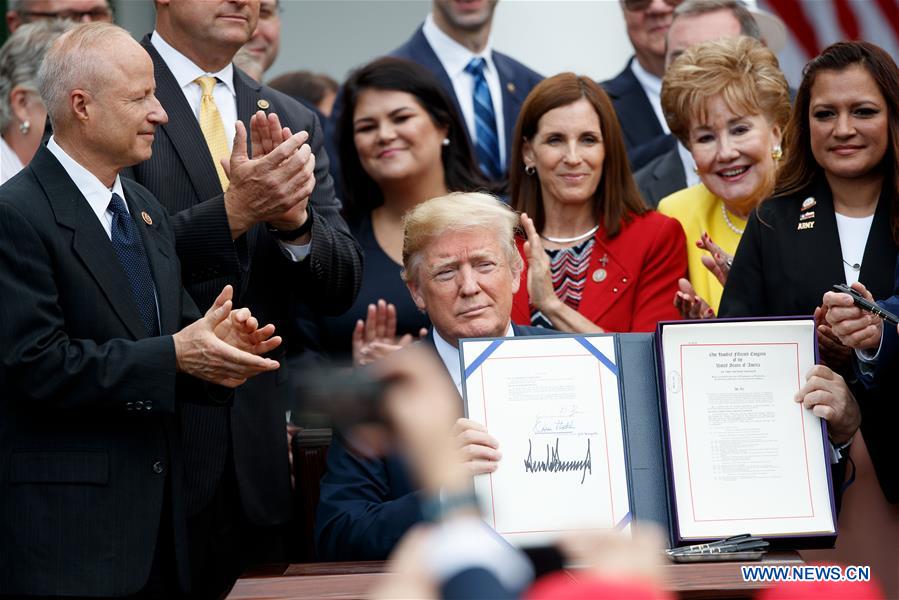 U.S.-WASHINGTON D.C.-TRUMP-VA MISSION ACT-SIGNING