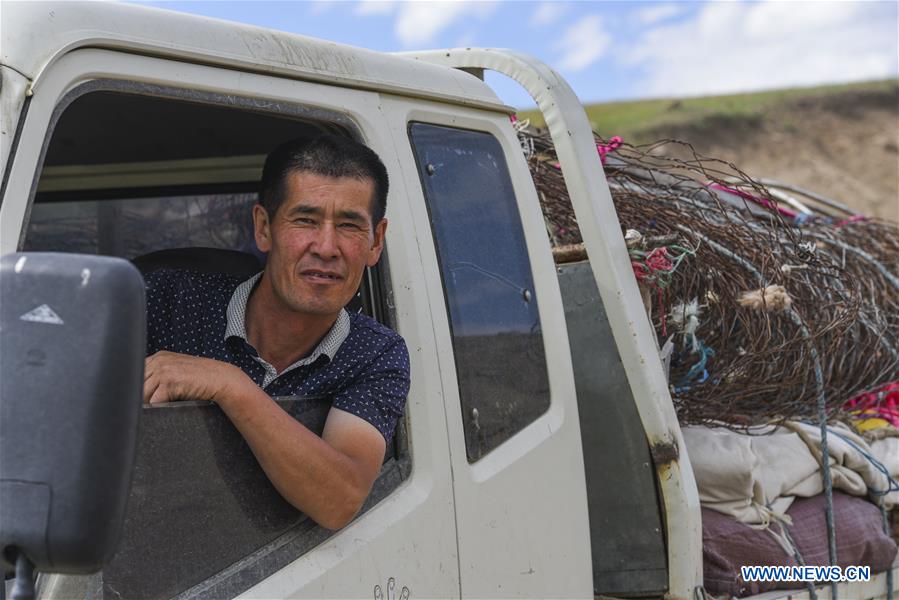 CHINA-XINJIANG-SUMMER PASTURE-TRANSFER (CN)