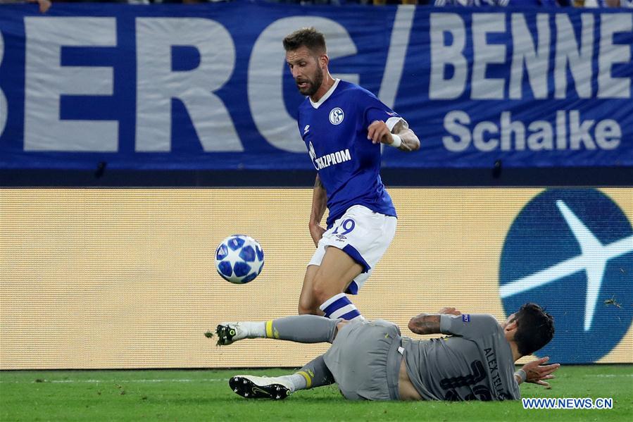 (SP)GERMANY-GELSENKIRCHEN-FOOTBALL-UEFA CHAMPIONS LEAGUE