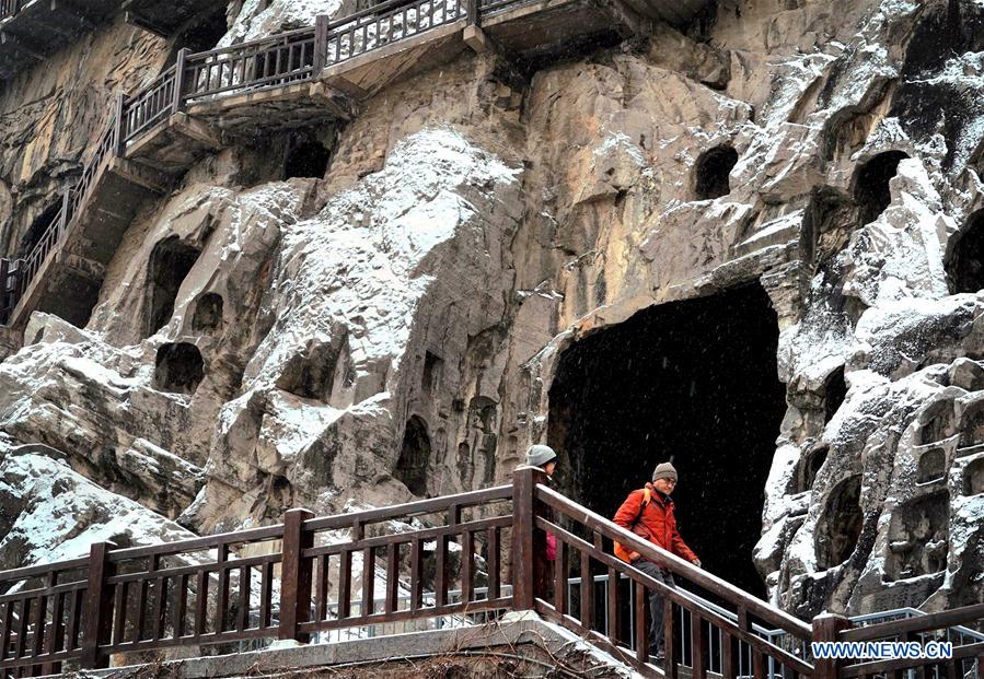 CHINA-HENAN-LONGMEN GROTTOES-SCENERY (CN)