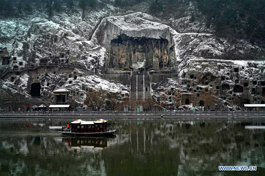 CHINA-HENAN-LONGMEN GROTTOES-SCENERY (CN)