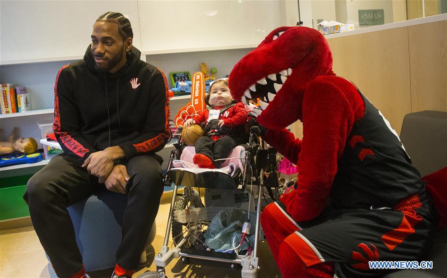 (SP)CANADA-TORONTO-NBA-RAPTORS-HOSPITAL FOR SICK CHILDREN-VISIT