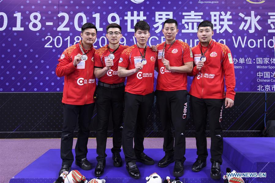 (SP)CHINA-BEIJING-CURLING-WCF WORLD CUP-GRAND FINAL-MEN'S FINAL