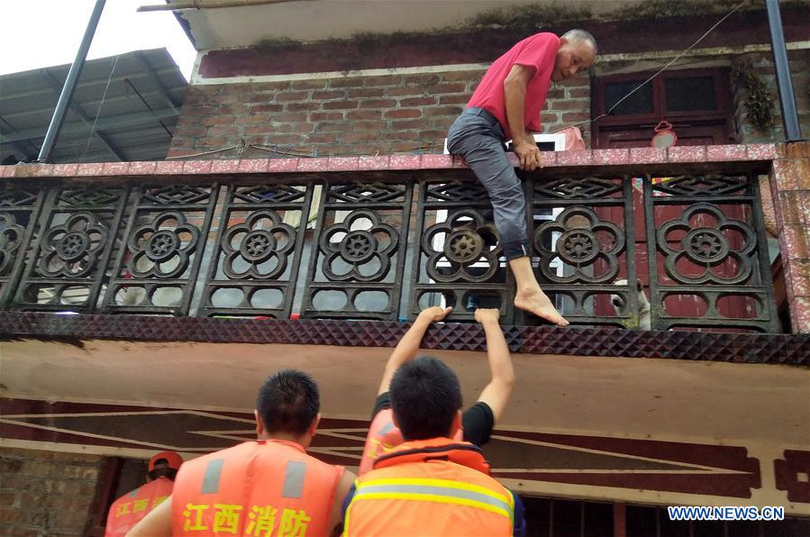 CHINA-JIANGXI-JI'AN-RAINSTORMS-RESCUE (CN)