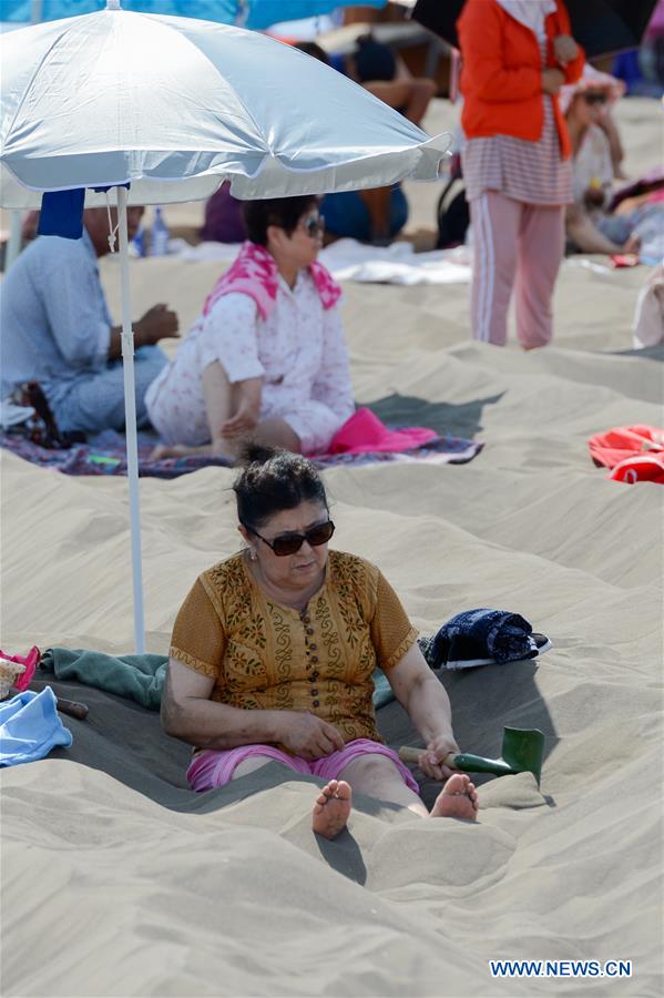 CHINA-XINJIANG-TURPAN-SAND THERAPY(CN)