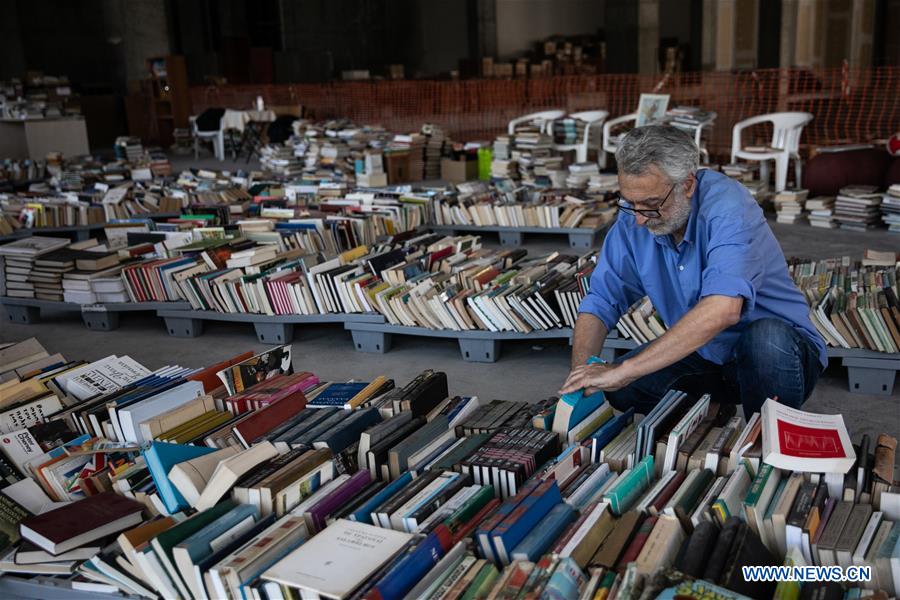 GREECE-ATHENS-BOOKSTORE RUN BY HOMELESS