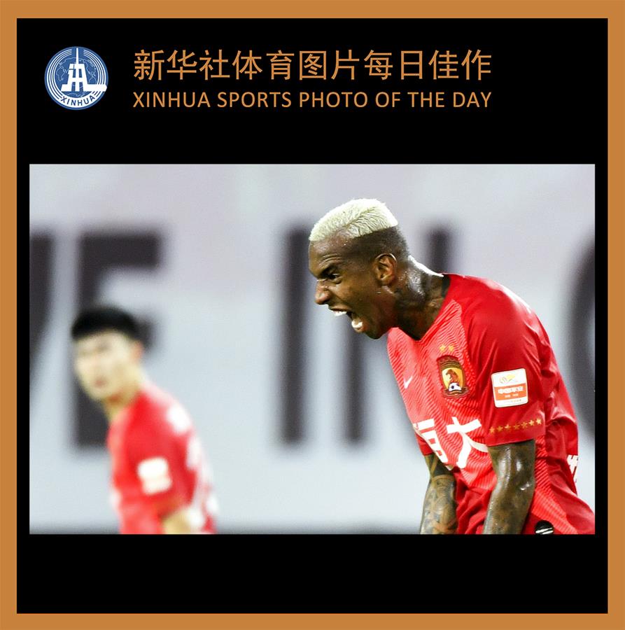 (SP)XINHUA SPORTS PHOTO OF THE DAY