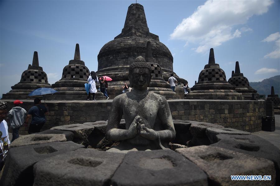 INDONESIA-CENTRAL JAVA-BOROBUDUR TEMPLE