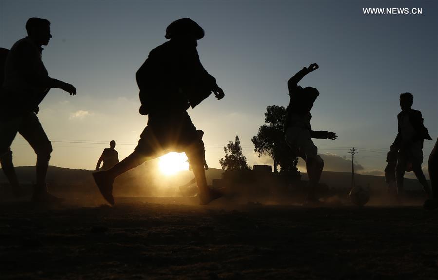 YEMEN-SANAA-SUNSET