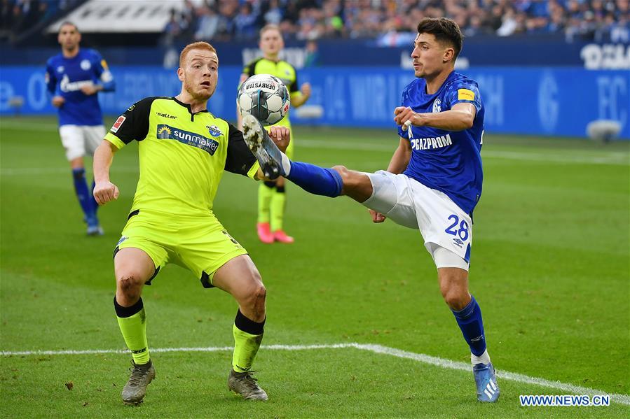 (SP)GERMANY-GELSENKIRCHEN-FOOTBALL-BUNDESLIGA-SCHALKE 04 VS PADERBORN