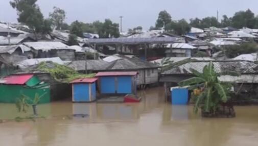 天灾！暴雨倾盆 孟加拉国难民村30万人被困